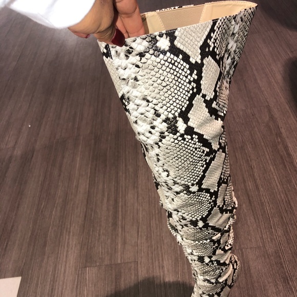 Thigh High Snake Skin Boots - Picture 3 of 6
